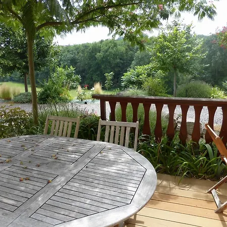 Couette-café La Bergerie 3*